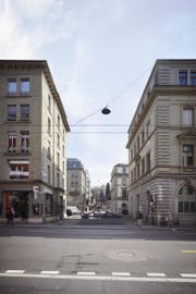 So würde die Einfahrt für das Seeparking an der Gotthardstrasse aussehen (im Vordergrund die Alpenstrasse). (Bild: Visualisierung: PD)