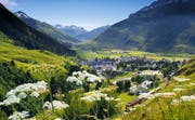 Andermatt im Sommer (Bild: Valentin Luthiger)