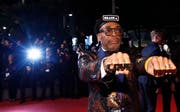 Hass oder Liebe? Vom Publikum gab es vor allem Letzteres: Regisseur Spike Lee bei den Filmfestspielen in Cannes. (Ian Langsdon/EPA, 14. Mai 2018)
