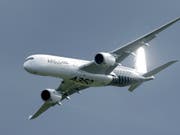 Illegale Anschubfinanzierung durch die EU: Ein Airbus A350 an der Internationalen Luftfahrt-Ausstellung in Berlin. (Bild: KEYSTONE/AP/MICHAEL SOHN)