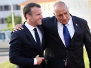 Frankreichs Präsident Emmanuel Macron (Links) mit Bulgariens Premierminister Boyko Borissov am EU-Gipfel in Sofia. (Bild: KEYSTONE/EPA REUTERS POOL/STOYAN NENOV / POOL)