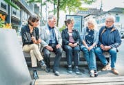 Stadträtin Dorena Raggenbass, VHS-Präsident Jürg Morf, Rosenegg-Museumsleiterin Yvonne Istas und Jaromira und Ottokar Kirstein haben für die Themenwoche «50 Jahre Prager Frühling» ein vielseitiges Programm zusammengestellt. (Bild: Andrea Stalder)