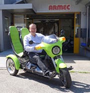 Vital Burger auf einem Elektromotorrad. Bild: PD