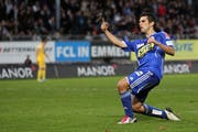 Luzerns Joao Paiva bejubelt eines seiner über 30 Toren für den FC Luzern. (Bild: Philipp Schmidli (Emmenbrücke, 14. November 2010))