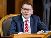 Die Steuervorlage 17 soll gleichzeitig die AHV entlasten. Die Wirtschaftskommission des Ständerats ist überzeugt, dass die Vorlage damit bessere Chancen beim Volk hat, wie Präsident Pirmin Bischof erklärte. (Bild: KEYSTONE/PETER KLAUNZER)