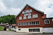 Dunkle Wolken über dem «Palais Extra»: Nach diesem Wochenende schliesst das Lokal seine Tore. Wie es danach damit weitergeht, steht derzeit noch in den Sternen. (Bild: Timon Kobelt)