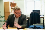 Alfred Stricker wurde 2015 in die Regierung gewählt. Er setzte sich damals unter anderem gegen Monica Sittaro durch. (Bild: CAL)