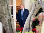 US-Präsident Donald Trump verfügte vor dem Einzug ins Weisse Haus 2016 über ein Vermögen in der Höhe von 1,4 Milliarden Dollar. (Bild: KEYSTONE/AP/ANDREW HARNIK)