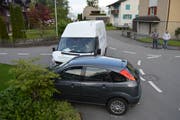 Die beiden Fahrzeuge prallten beim Befahren der Kreuzung ineinander. (Bild: Kantonspolizei Nidwalden, Ennetbürgen, 15. Mai 2018)