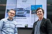 Die Macher des neuen Internetportals, fotografiert auf der Redaktion der «Luzerner Zeitung»: Robert Bachmann, Leiter Online, und Flurina Valsecchi, stv. Chefredaktorin und Projektleiterin. Bild: Boris Bürgisser (14. Mai 2018)