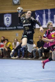 Brühls Jennifer Murer spektakulär beim Abschluss. | Bild: Manuela Jans-Koch (Nottwil, 17. Mai 2018)