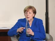 Die deutsche Kanzlerin Angela Merkel hat am Donnerstag nach den EU-Westbalkan-Gipfel in Sofia klar gemacht, dass sie und ihre EU-Amtskollegen kein Zieldatum für einen möglichen Beitritt einiger Westbalkan-Staaten in der Gipfelerklärung erwähnt haben wollen (Archiv). (Bild: KEYSTONE/EPA ANSA/MATTEO CROCCHIONI)