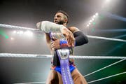 Und alle Wrestler sind so stark wie euphorisch.Bild: WWE