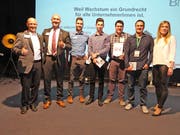 Standen bei der Gründung der BNI-Unternehmergruppe Werdenberg Pate: Remo Guntli, Martin Calori, Dominic Büchler, Daniel Wiedmann, Thomas Vetsch, Rolf Märki und Danja Hermetschweiler (von links). Bild: Hanspeter Thurnherr