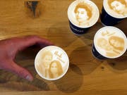 Kalter Kaffee: Trotz grossem Brimborium ist die royale Hochzeit von Prinz Harry viele Briten egal. (Bild: KEYSTONE/AP/FRANK AUGSTEIN)