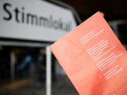 Am 10. Juni entscheidet das Stimmvolk über das Geldspielgesetz und die Vollgeld-Initiative. (Bild: Keystone/MANUEL LOPEZ)