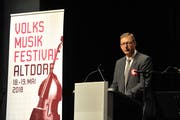 OK-Präsident Josef Dittli lud die Besucher dazu, die vielen Gesichter der Volksmusik zu entdecken.
