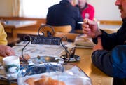 Geht es um Offerten für Bauaufträge, schaut die Wettbewerbskommission immer genauer hin und nutzt dafür auch die Computeranalyse. (Bild: Keystone)