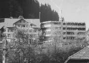 Das alte Bürgerheim in Wolhusen (links) und daneben der Neubau des Wohn- und Pflegezentrums. Bild: Pd
