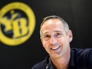 Adi Hüter kann Bern und YB mit einem Strahlen verlassen (Bild: KEYSTONE/ANTHONY ANEX)