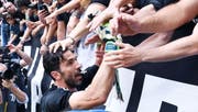 Gianluigi Buffon wird von den Fans herzlich bejubelt und verabschiedet. EPA/ALESSANDRO DI MARCO