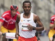 Prominenter Sieger des Grand Prix von Bern: der Äthiopier Kenenisa Bekele (Bild: KEYSTONE/LUKAS LEHMANN)