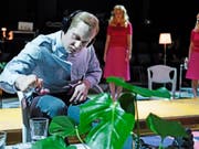 Der Euripides-Zyklus "Beute Frauen Krieg" des Schauspielhauses Zürich ist zum renommierten Berliner Theatertreffen eingeladen. (Bild: Pressebild)