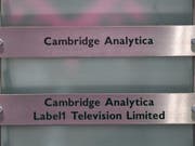 Die Firma Cambridge Analytica steht im Mittelpunkt des Datenskandals um Facebook. (Bild: Keystone/EPA/ANDY RAIN)