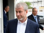 Der russische Milliardär Roman Abramowitsch musste sich in Freiburg vor Gericht verantworten. (Bild: KEYSTONE/AP Keystone/ANTHONY ANEX)
