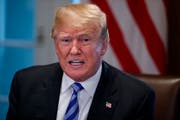 US-Präsident Trump unterstellt dem FBI, er sei während seines Wahlkampfes im Jahre 2016 überwacht worden. (Bild: AP Photo/Evan Vucci)