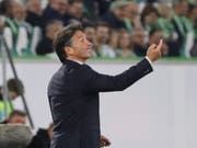 Unter Druck: Wolfsburg-Coach Bruno Labbadia (Bild: KEYSTONE/EPA/FOCKE STRANGMANN)