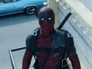 Auch im Sequel "Deadpool 2" sieht sich der Mutant Wade Wilson mit kolossalen Problemen konfrontiert. In der Schweiz wollten das am Pfingstwochenende 90'000 der insgesamt 150'000 Kinogänger sehen. Weltweit spielte der Film an seinem Eröffnungswochenende weit über 300 Millionen Dollar ein. (Bild: Pressebild)
