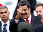 Nach der umstrittenen Wiederwahl des venezolanischen Präsidenten Nicolas Maduro erwägt auch die EU Sanktionen gegen Venezuela. Maduro verwies den US-Botschafter aus Venezuela, nachdem die USA ihre Sanktionen verschärften. (Foto: Ariana Cubillos/AP) (Bild: KEYSTONE/AP/ARIANA CUBILLOS)
