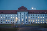 Die Kantonsrats-Parteien wollen die lange schlummernden Probleme der Pensionskasse lösen. (Bild: Urs Bucher)