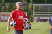 Vladimir Petkovic hat das Schweizer 23-Mann-Kader für die WM-Endrunde in Russland bis auf "ein oder zwei Positionen" im Kopf (Bild: Andy Müller / Freshfocus (Freienbach, 22. Mai 2018)