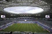 Wenn es nach Regula Rytz (Grüne) und Fabian Molina (SP) geht, sollen die russischen Stadien während der WM leer bleiben.