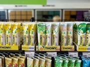 In den kommenden Wochen will Nestlé zwei Dutzend neue Thomy-Produkte auf den Markt bringen. (Bild: KEYSTONE/GAETAN BALLY)