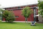 Die Reparaturen der Heuberghalle sind derzeit im Gang. (Bilder: Andreas Taverner)