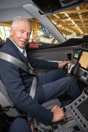 Peter Brabeck-Letmathe sitzt im Cockpit seines PC-24 Super Versatile Jets. (Bild: © Pilatus Flugzeugwerke AG)