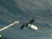 Der Raumfrachter "Cygnus" bereitet sich zum Andocken an der Internationalen Raumstation ISS vor. (Bild: KEYSTONE/AP NASA)