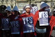 Abtreibungsbefürworterinnen in Dublin. (Bild: N. Carson/AP (23. Mai 2018))