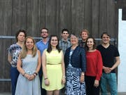 Die Kandidaten (von links): Anna Bechelen, Nadia Pantaleo, Rafael Schenkel, Gurbetelli Yener, Ivo Egger, Berty Zeiter, Andreas Lustenberger, Tanja Schmidiger und Marco Knobel. Es fehlen Wolfgang Moos und Elena König Tafur. (Bild: Rahel Hug, 25. Mai 2018)
