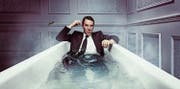 Benedict Cumberbatch brilliert als sarkastischer, drogenabhängiger Aristokrat. (Bild: ©2018 Showtime/Sky UK Ltd/Justin Downing)