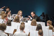 Voller Einsatz: Die Jugendmusik Sursee unter der Leitung von Kazuo Watanabe. (Bild: Pius Amrein (Eschenbach, 26. Mai 2018))