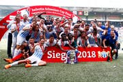 Der FC ZÃ¼rich feiert den Cupsieg. (Bild: Marc Schumacher / Freshfocus)