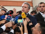 Iván Duque hat die erste Runde der Präsidentschaftswahl in Kolumbien gewonnen - weil er aber keine 50 Prozent der Stimmen erreichte, kommt es im Juni zur Stichwahl mit dem Zweitplatzierten. (Bild: KEYSTONE/EPA EFE/MAURICIO DUENAS CASTANEDA)