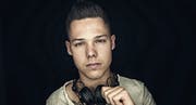DJ Phil Praise liebt es, das Partyvolk mit seiner Musik anzutreiben. (Bild: Mario Bertolini)
