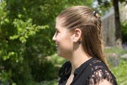 Die Freude am Leben kann ihr niemand nehmen: Trotz unheilbarer Krankheit blickt Daniela Straub mit Zuversicht in die Zukunft. (Bild: Claudio Weder)