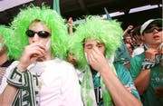 Tränen der Enttäuschung: St.Galler Anhänger nach dem verlorenen Cupfinal. (Ralph Ribi)