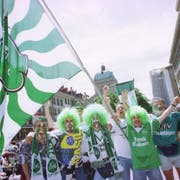 St.Galler Fans vor dem Cupfinal in der Nähe des Bundeshauses. (Ralph Ribi)